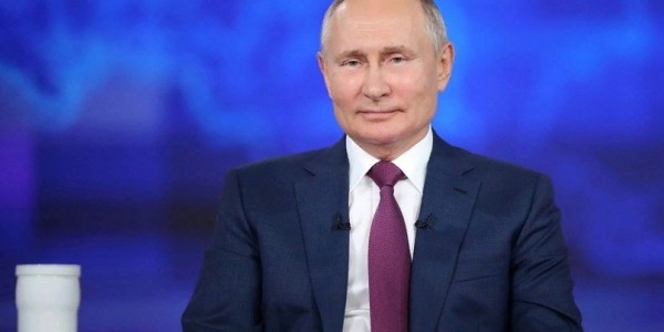 Бүгүн РФ Бэрэсидьиэнэ Владимир Путин быһа эпииргэ тахсар